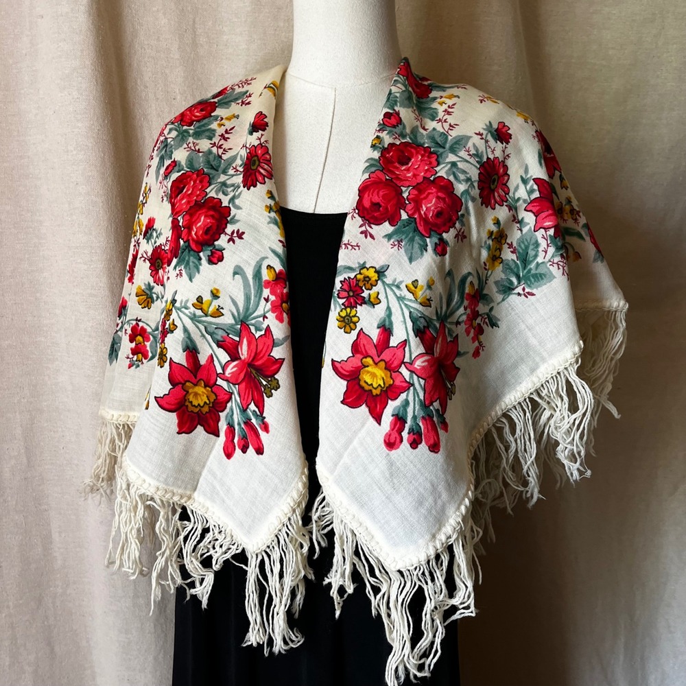 Vintage Russian Challis Floral Fringe Shawl Scarf Cottagecore‎ Folk 37x35